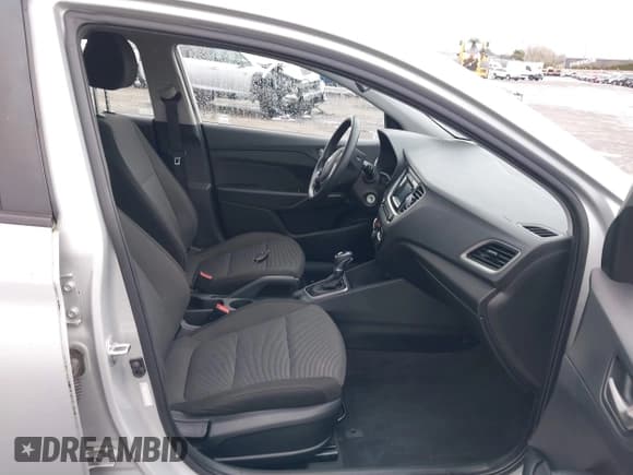 ✅ 2020 Hyundai Accent SE • VIN: 3KPC24A60LE114285 • Лот: 41630893. Опубликован ранее на IAAI с пробегом 68 941 миль. Бесплатный доступ к архиву аукционных продаж из США и подробный отчёт об истории автомобиля на DreamBid. Изображение 5.