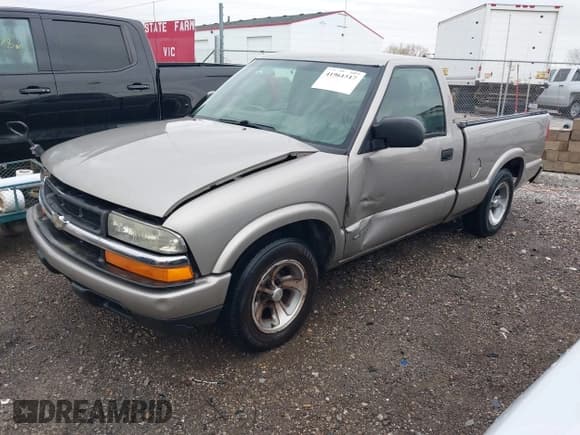 ✅ 2002 Chevrolet S-10 LS • VIN: 1GCCS145928229624 • Лот: 41961517. Опубликован ранее на IAAI с пробегом 151 023 миль. Бесплатный доступ к архиву аукционных продаж из США и подробный отчёт об истории автомобиля на DreamBid. Изображение 2.