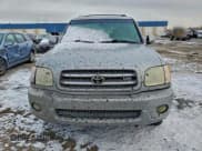 ✅ 2001 Toyota Sequoia Limited • VIN: 5TDBT48A51S032493 • Lot: 94341655. Listed on Copart with 240,596 mi. Free auction sales archive from the USA and detailed vehicle history report at DreamBid. Image 5.