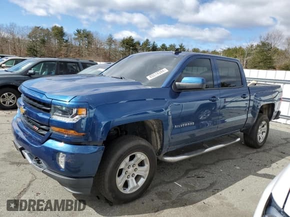 ✅ 2017 Chevrolet Silverado 1500 LT • VIN: 3GCUKRECXHG325832 • Лот: 45514344. Опубликован ранее на Copart с пробегом 50 589 миль. Бесплатный доступ к архиву аукционных продаж из США и подробный отчёт об истории автомобиля на DreamBid. Изображение 1.