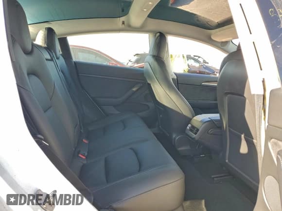 ✅ 2022 Tesla Model 3 Long Range • VIN: 5YJ3E1EB1NF341317 • Lot: 94724815. Wystawiony na Copart z przebiegiem 31 616 mil. Bezpłatny archiwum sprzedaży aukcyjnych z USA i szczegółowy raport historii pojazdu na DreamBid. Zdjęcie 10.