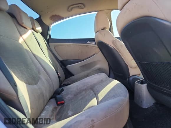 ✅ 2016 Hyundai Accent SE • VIN: KMHCT4AE0GU165535 • Lot: 92980965. Listed on Copart with 141,118 mi. Free auction sales archive from the USA and detailed vehicle history report at DreamBid. Image 10.