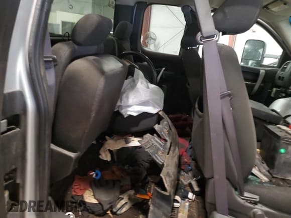 ✅ 2011 GMC Sierra 2500HD SLE • VIN: 1GT220CG9BZ228024 • Lot: 48848405. Wystawiony na Copart z przebiegiem Nie podano. Bezpłatny archiwum sprzedaży aukcyjnych z USA i szczegółowy raport historii pojazdu na DreamBid. Zdjęcie 10.