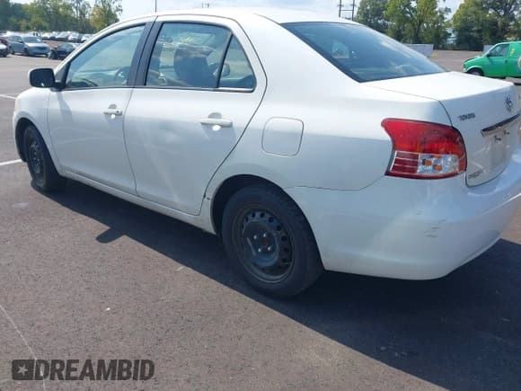 ✅ 2010 Toyota Yaris • VIN: JTDBT4K32A4069023 • Lot: 43136134. Listed on IAAI with 242,914 mi. Free auction sales archive from the USA and detailed vehicle history report at DreamBid. Image 3.