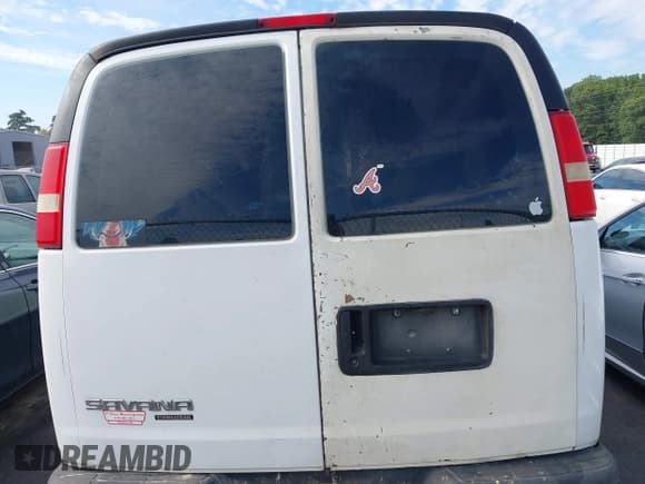 ✅ 2014 GMC Savana Cargo • VIN: 1GTW7FCA7E1910095 • Лот: 42980511. Опубликован ранее на IAAI с пробегом 229 352 миль. Бесплатный доступ к архиву аукционных продаж из США и подробный отчёт об истории автомобиля на DreamBid. Изображение 16.