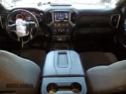 ✅ 2020 Chevrolet Silverado 1500 RST • VIN: 3GCPWDED2LG378949 • Lot: 85646385. Wystawiony na Copart z przebiegiem 116 171 mil. Bezpłatny archiwum sprzedaży aukcyjnych z USA i szczegółowy raport historii pojazdu na DreamBid. Zdjęcie 8.