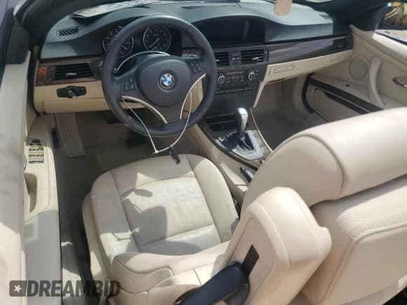 ✅ 2010 BMW 3 Series 328i • VIN: WBAWR3C51AP462355 • Lot: 61424535. Listed on Copart with Not provided. Free auction sales archive from the USA and detailed vehicle history report at DreamBid. Image 8.
