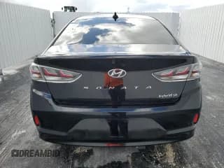 ✅ 2019 Hyundai Sonata SE • VIN: KMHE24L31KA088272 • Лот: 85275225. Опубликован ранее на Copart с пробегом 112 768 миль. Бесплатный доступ к архиву аукционных продаж из США и подробный отчёт об истории автомобиля на DreamBid. Изображение 6.