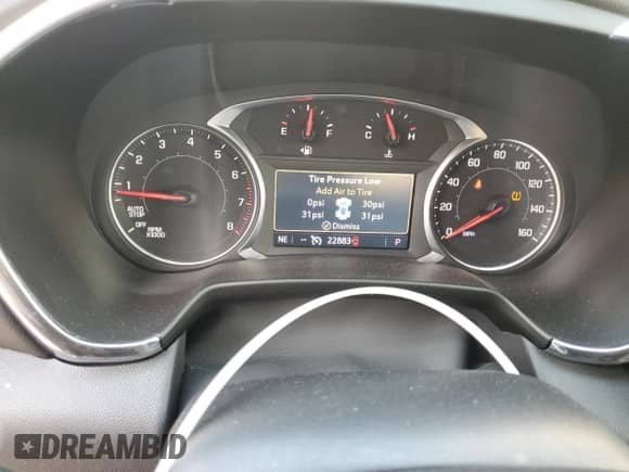 2024 Chevrolet Blazer LT z VIN 3GNKBJR43RS163527, wystawiony jako Copart lot #42682745 z przebiegiem 22 883 mil mil oraz Czysty tytuł • Clean title. Historia ofert i sprzedaży dostępna na DreamBid. Obrazek 9.