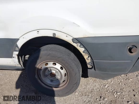 ✅ 2019 Ford Transit • VIN: 1FTYR2CM7KKA69374 • Lot: 43699024. Listed on IAAI with 243,820 mi. Free auction sales archive from the USA and detailed vehicle history report at DreamBid. Image 6.