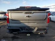 ✅ 2022 Chevrolet Silverado 1500 LT Trail Boss • VIN: 3GCPYFEL8NG140667 • Lot: 43536685. Wystawiony na Copart z przebiegiem 54 162 mil. Bezpłatny archiwum sprzedaży aukcyjnych z USA i szczegółowy raport historii pojazdu na DreamBid. Zdjęcie 6.