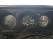 ✅ 1977 Porsche 924 • VIN: 9247204647 • Лот: 77640294. Опубликован ранее на Copart с пробегом 8 288 миль. Бесплатный доступ к архиву аукционных продаж из США и подробный отчёт об истории автомобиля на DreamBid. Изображение 9.