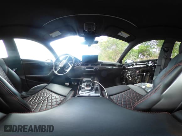 ✅ 2024 Audi S5 Sportback Premium Plus • VIN: WAUC4CF5XRA070955 • Лот: 42384934. Опубликован ранее на IAAI с пробегом 35 178 миль. Бесплатный доступ к архиву аукционных продаж из США и подробный отчёт об истории автомобиля на DreamBid. Изображение 19.