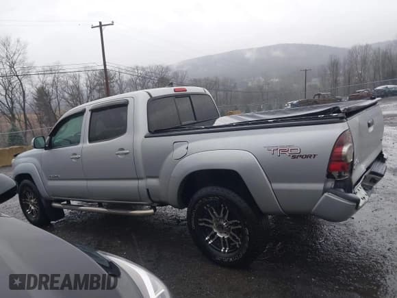 ✅ 2012 Toyota Tacoma • VIN: 3TMMU4FN7CM044613 • Lot: 40557283. Listed on IAAI with 237,563 mi. Free auction sales archive from the USA and detailed vehicle history report at DreamBid. Image 14.