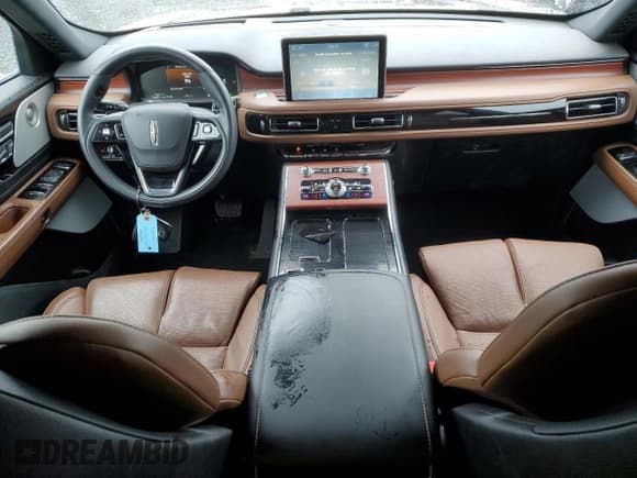 ✅ 2022 Lincoln Aviator Grand Touring • VIN: 5LMYJ8XY9NNL02058 • Лот: 53315974. Опубликован ранее на Copart с пробегом 10 809 миль. Бесплатный доступ к архиву аукционных продаж из США и подробный отчёт об истории автомобиля на DreamBid. Изображение 8.