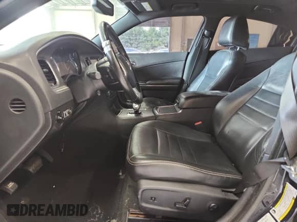 2012 Dodge Charger SXT Plus z VIN 2C3CDXJGXCH216027, wystawiony jako Copart lot #64692605 z przebiegiem 137 998 mil mil oraz Szkoda całkowita • Salvage title. Historia ofert i sprzedaży dostępna na DreamBid. Obrazek 7.