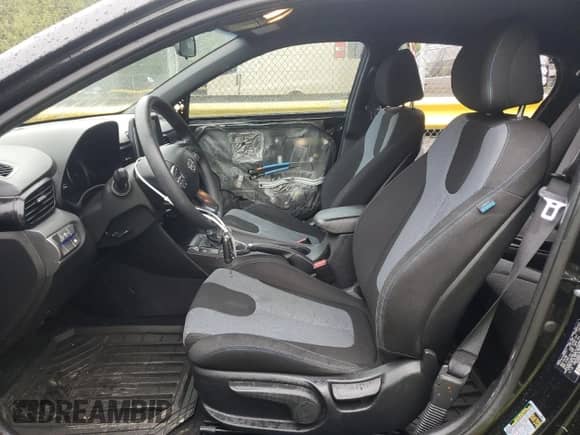 2021 Hyundai Veloster 2.0 with VIN KMHTG6AFXMU032611, listed as a Copart auction lot 72994204 with 21,916 mi miles and Salvage title. Bid and sale history available at DreamBid. Image 7.