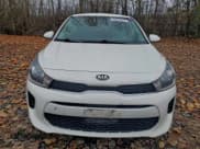 ✅ 2018 Kia Rio S • VIN: 3KPA24ABXJE086528 • Лот: 93879275. Опубликован ранее на Copart с пробегом 117 934 миль. Бесплатный доступ к архиву аукционных продаж из США и подробный отчёт об истории автомобиля на DreamBid. Изображение 5.