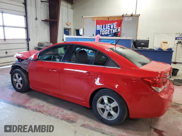 2014 Chevrolet Cruze 1LT z VIN 1G1PC5SB0E7301330, wystawiony jako Copart lot #89848315 z przebiegiem 33 098 mil mil oraz Szkoda całkowita • Salvage title. Historia ofert i sprzedaży dostępna na DreamBid. Obrazek 2.