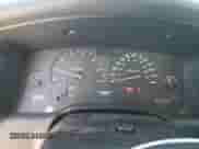 2004 Dodge Dakota z VIN 1D7GL12K44S653683, wystawiony jako Copart lot #69008954 z przebiegiem 135 546 mil mil oraz Szkoda całkowita • Salvage title. Historia ofert i sprzedaży dostępna na DreamBid. Obrazek 9.