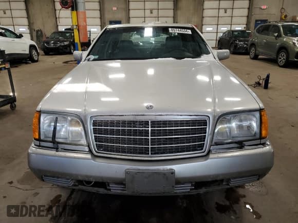 ✅ 1993 Mercedes-Benz S 320 • VIN: WDBGA43E9PA106850 • Lot: 85744534. Listed on Copart with 155,005 mi. Free auction sales archive from the USA and detailed vehicle history report at DreamBid. Image 5.