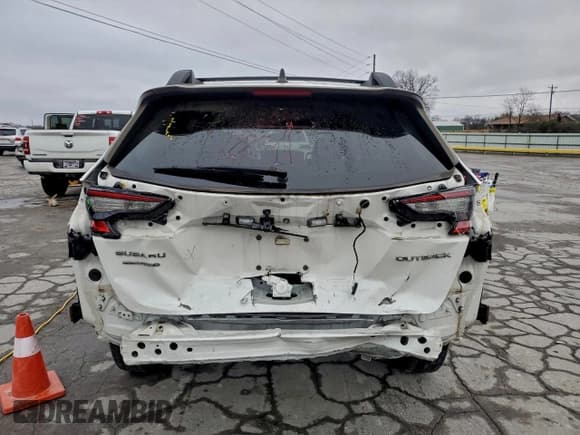 ✅ 2022 Subaru Outback Premium • VIN: 4S4BTACC4N3214275 • Lot: 94636765. Listed on Copart with 42,172 mi. Free auction sales archive from the USA and detailed vehicle history report at DreamBid. Image 6.