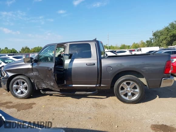 ✅ 2019 Ram 1500 Lone Star • VIN: 1C6RR6LTXKS529444 • Lot: 43403085. Wystawiony na IAAI z przebiegiem 118 580 mil. Bezpłatny archiwum sprzedaży aukcyjnych z USA i szczegółowy raport historii pojazdu na DreamBid. Zdjęcie 14.