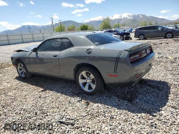 ✅ 2019 Dodge Challenger SXT • VIN: 2C3CDZAG4KH629636 • Lot: 53228634. Wystawiony na Copart z przebiegiem 43 909 mil. Bezpłatny archiwum sprzedaży aukcyjnych z USA i szczegółowy raport historii pojazdu na DreamBid. Zdjęcie 2.