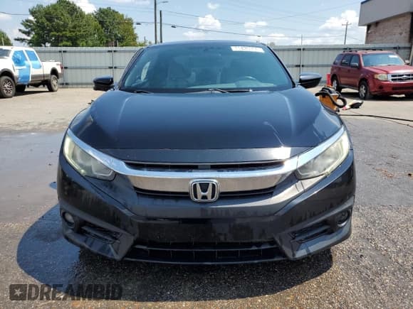 ✅ 2018 Honda Civic EX-T • VIN: 2HGFC3B32JH354806 • Lot: 71439355. Wystawiony na Copart z przebiegiem 124 275 mil. Bezpłatny archiwum sprzedaży aukcyjnych z USA i szczegółowy raport historii pojazdu na DreamBid. Zdjęcie 5.