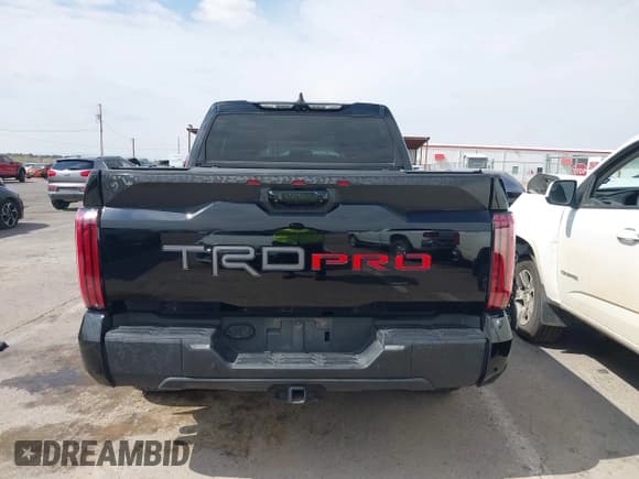 ✅ 2023 Toyota Tundra TRD Pro Hybrid • VIN: 5TFPC5DB0PX014643 • Лот: 43379377. Опубликован ранее на IAAI с пробегом 5 184 миль. Бесплатный доступ к архиву аукционных продаж из США и подробный отчёт об истории автомобиля на DreamBid. Изображение 17.