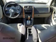 ✅ 2006 Saturn VUE • VIN: 5GZCZ63456S856698 • Lot: 47725255. Wystawiony na Copart z przebiegiem 315 376 mil. Bezpłatny archiwum sprzedaży aukcyjnych z USA i szczegółowy raport historii pojazdu na DreamBid. Zdjęcie 8.