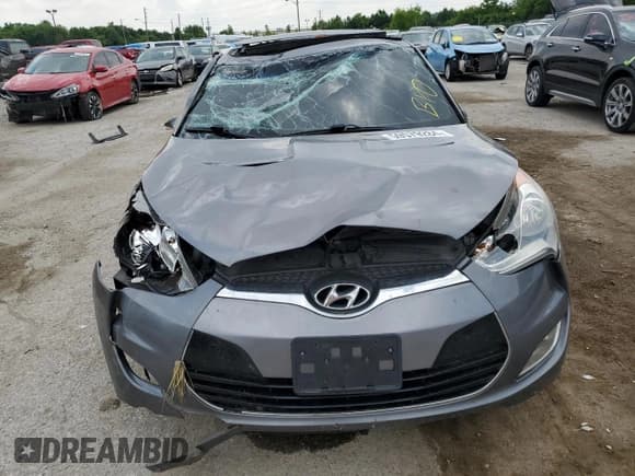✅ 2012 Hyundai Veloster w/Black Int • VIN: KMHTC6AD2CU043871 • Lot: 59579284. Wystawiony na Copart z przebiegiem Nie podano. Bezpłatny archiwum sprzedaży aukcyjnych z USA i szczegółowy raport historii pojazdu na DreamBid. Zdjęcie 5.