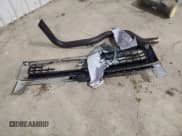 ✅ 2007 Chevrolet Silverado 2500HD 2LT • VIN: 1GCHK29657E523365 • Лот: 85137384. Опубликован ранее на Copart с пробегом 223 178 миль. Бесплатный доступ к архиву аукционных продаж из США и подробный отчёт об истории автомобиля на DreamBid. Изображение 12.