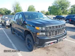 ✅ 2021 Chevrolet Silverado 1500 Custom Trail Boss • VIN: 1GCPYCEFXMZ447720 • Lot: 42997924. Wystawiony na IAAI z przebiegiem 39 845 mil. Bezpłatny archiwum sprzedaży aukcyjnych z USA i szczegółowy raport historii pojazdu na DreamBid. Zdjęcie 1.