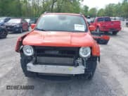 ✅ 2017 Jeep Renegade Latitude • VIN: ZACCJABB9HPG37652 • Lot: 42202859. Listed on IAAI with 98,629 mi. Free auction sales archive from the USA and detailed vehicle history report at DreamBid. Image 13.