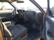 ✅ 2003 Chevrolet S-10 LS • VIN: 1GCCS14H338107286 • Лот: 41467985. Опубликован ранее на IAAI с пробегом 198 421 миль. Бесплатный доступ к архиву аукционных продаж из США и подробный отчёт об истории автомобиля на DreamBid. Изображение 5.