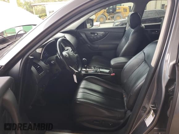 ✅ 2017 Infiniti QX70 • VIN: JN8CS1MW7HM412159 • Lot: 55269885. Listed on Copart with 154,675 mi. Free auction sales archive from the USA and detailed vehicle history report at DreamBid. Image 7.