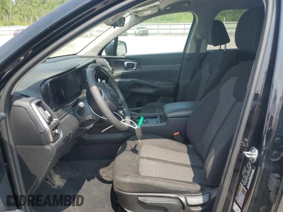 ✅ 2023 Kia Sorento LX • VIN: 5XYRGDLC8PG243933 • Lot: 67940805. Listed on Copart with 48,277 mi. Free auction sales archive from the USA and detailed vehicle history report at DreamBid. Image 7.
