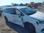 ✅ 2023 Chrysler Pacifica Touring L • VIN: 2C4RC3BG8PR573139 • Lot: 42511388. Listed on IAAI with 26,111 mi. Free auction sales archive from the USA and detailed vehicle history report at DreamBid. Image 6.