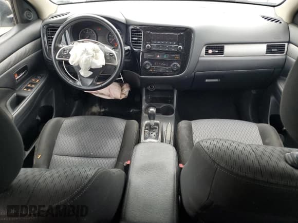 ✅ 2015 Mitsubishi Outlander ES • VIN: JA4AD2A32FZ002361 • Лот: 65882165. Опубликован ранее на Copart с пробегом 205 173 миль. Бесплатный доступ к архиву аукционных продаж из США и подробный отчёт об истории автомобиля на DreamBid. Изображение 8.