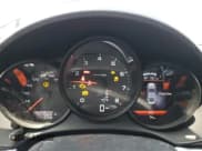 ✅ 2018 Porsche 718 Cayman • VIN: WP0AA2A80JK261670 • Lot: 60250575. Wystawiony na Copart z przebiegiem 73 522 mil. Bezpłatny archiwum sprzedaży aukcyjnych z USA i szczegółowy raport historii pojazdu na DreamBid. Zdjęcie 9.