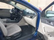 ✅ 2017 Hyundai Sonata 2.4L • VIN: 5NPE24AF9HH542979 • Лот: 43627455. Опубликован ранее на IAAI с пробегом 101 046 миль. Бесплатный доступ к архиву аукционных продаж из США и подробный отчёт об истории автомобиля на DreamBid. Изображение 5.