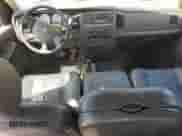 2004 Dodge 1500 SLT z VIN 1D7HU18N94S617958, wystawiony jako Copart lot #69519224 z przebiegiem 270 283 mil mil oraz Szkoda całkowita • Salvage title. Historia ofert i sprzedaży dostępna na DreamBid. Obrazek 8.