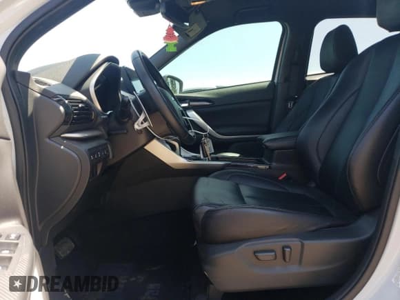 ✅ 2022 Mitsubishi Eclipse Cross LE • VIN: JA4ATVAA9NZ611531 • Lot: 66456615. Wystawiony na Copart z przebiegiem 91 264 mil. Bezpłatny archiwum sprzedaży aukcyjnych z USA i szczegółowy raport historii pojazdu na DreamBid. Zdjęcie 7.