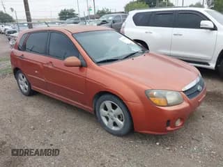 ✅ 2009 Kia Spectra Spectra5 • VIN: KNAFE241995024725 • Lot: 42193430. Wystawiony na IAAI z przebiegiem 228 088 mil. Bezpłatny archiwum sprzedaży aukcyjnych z USA i szczegółowy raport historii pojazdu na DreamBid. Zdjęcie 1.