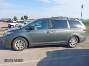 ✅ 2014 Toyota Sienna XLE • VIN: 5TDYK3DC4ES426183 • Lot: 43448376. Wystawiony na IAAI z przebiegiem 147 679 mil. Bezpłatny archiwum sprzedaży aukcyjnych z USA i szczegółowy raport historii pojazdu na DreamBid. Zdjęcie 14.