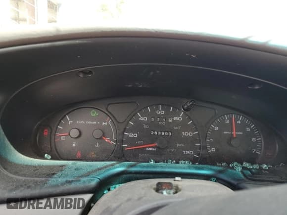 ✅ 2002 Ford Taurus SEL Deluxe • VIN: 1FAHP56S22A246619 • Lot: 70102135. Listed on Copart with 263,963 mi. Free auction sales archive from the USA and detailed vehicle history report at DreamBid. Image 9.