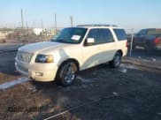 ✅ 2005 Ford Expedition Limited • VIN: 1FMFU20545LA72293 • Lot: 42000912. Wystawiony na IAAI z przebiegiem 182 117 mil. Bezpłatny archiwum sprzedaży aukcyjnych z USA i szczegółowy raport historii pojazdu na DreamBid. Zdjęcie 2.