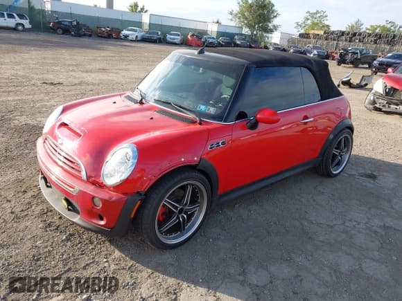 ✅ 2006 MINI Convertible S • VIN: WMWRH33526TL93710 • Lot: 43196951. Listed on IAAI with 170,049 mi. Free auction sales archive from the USA and detailed vehicle history report at DreamBid. Image 2.