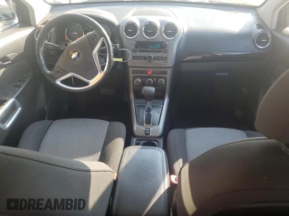 ✅ 2014 Chevrolet Captiva Sport LT • VIN: 3GNAL3EK5ES577556 • Lot: 68945294. Wystawiony na Copart z przebiegiem 143 490 mil. Bezpłatny archiwum sprzedaży aukcyjnych z USA i szczegółowy raport historii pojazdu na DreamBid. Zdjęcie 8.